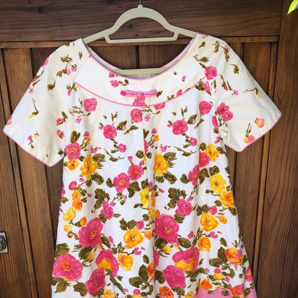 Vintage 1960s floral swing dress - Picture 2 of 6